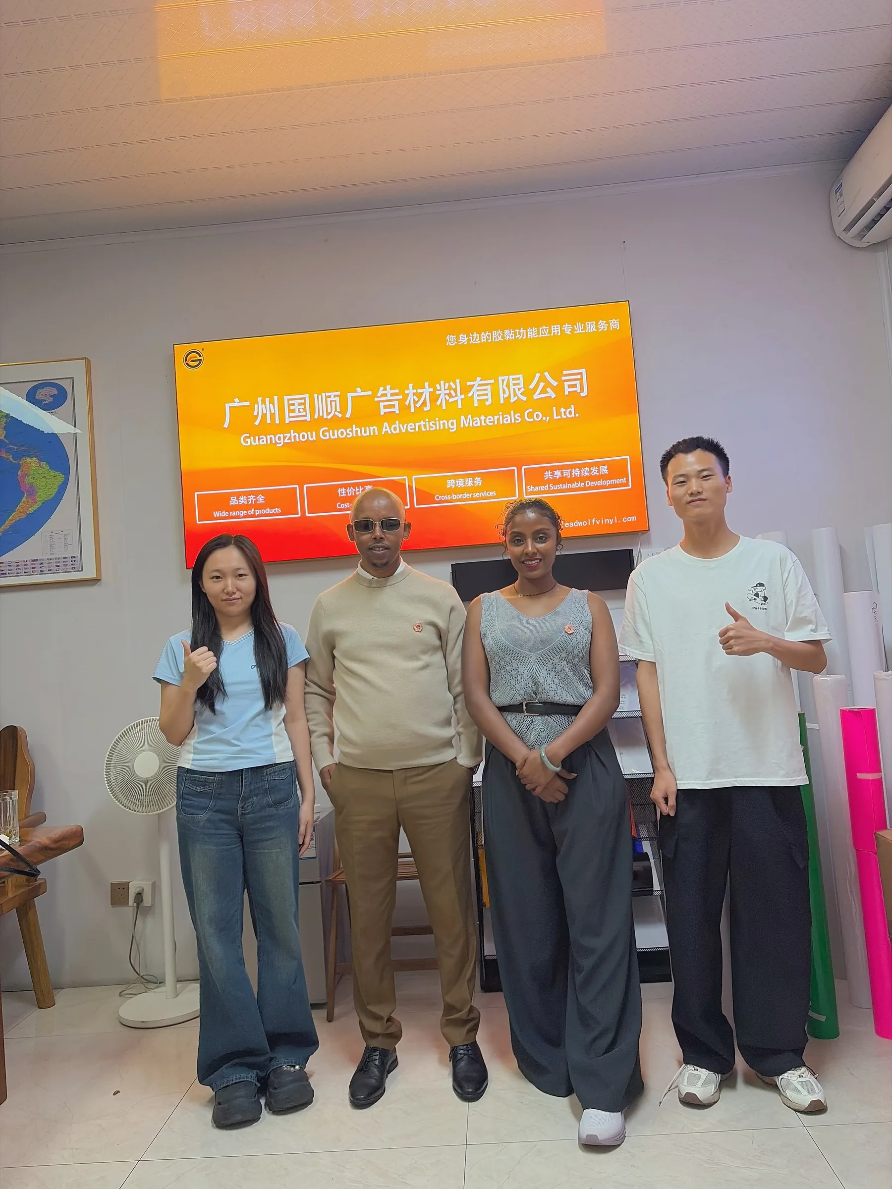 Customer group photo 5