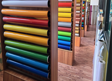 Cutting vinyl images